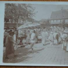 2 carti postale tip fotografie ; Piata din Sibiu , Septembrie , 1923 , inedite