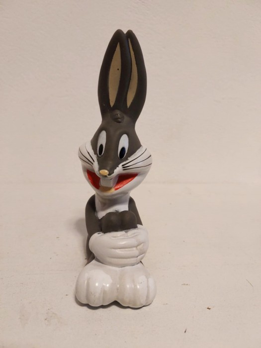 Bugs Bunny, jucarie de cauciuc cu chiuitoare, 16cm inaltime
