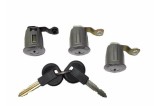 Set yale inchidere Citroen Berlingo 1996-2008, Xsara 1997-2005, Xsara Picasso 1999-2010, Peugeot Partner 1996-2002, cu chei, cu 2 butuci blocare usa,