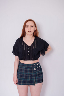 Top negru cropped cu nasturi Pull&amp;amp;Bear foto