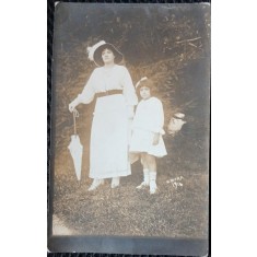 Fotografie tip Carte postala, Mama du fetita la Govora, 1916