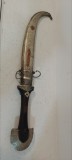Pumnal vintage Marocan deosebit de frumos, teaca din alama si aplicatii din metal argintat