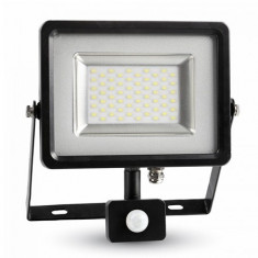 REFLECTOR LED SMD 50W 6000K IP44 CU SENZOR MISCARE foto