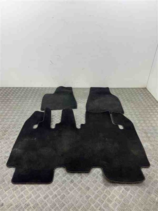 Set covorașe TESLA MODEL X 2018 OEM: 1100518-00-B