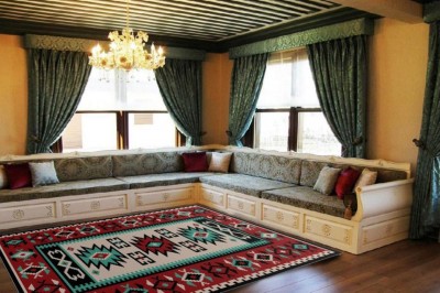 Covor pentru living, model rosu rustic foto