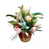 Aranjament floral personalizabil cu bujori, trandafiri si plante naturale criogenate si stabilizate