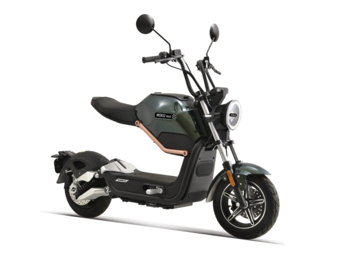 Scuter electric Z-Tech ZT-60-A MIKU MAX EEC, motor 800 W BOSCH, viteza 45km/h - Verde