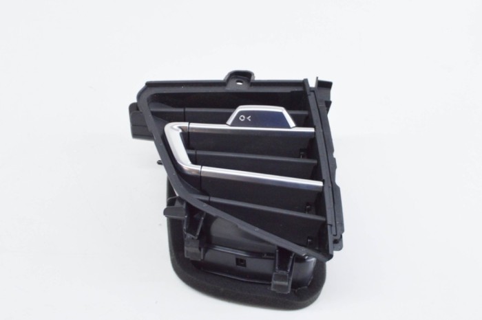 Gura de ventilație planșa de bord AUDI Q4 Sportback F4N 2022 OEM: 89B820901,89B820901A 20202634