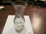 CY - Vaza sticla / cristal veche deosebita groasa in carne / H: 18,50 cm D: 9 cm