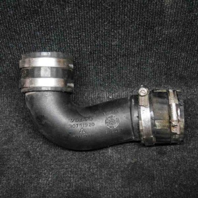 Furtun intercooler dreapta VOLVO XC90 I 2010 OEM: 30751920 foto