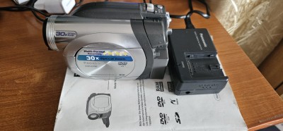 Camera Panasonic VDR-D150 , FUNCTIONEAZA . foto