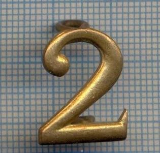 AX 102 INSIGNA MILITARA -NR:,,2&amp;quot;-PENTRU EPOLET, INDICA NUMARUL REGIMENTULUI foto