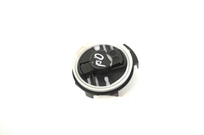 Senzor de impact dreapta față VW T-ROC A11 2021 OEM: 5Q0959354A | 13957012