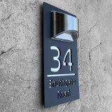 Număr de casă personalizat cu lumină solară care atrage toate privirile! - NEGRU-ALB, 15x29CM