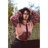 Hanorac dama roz pudra tricotat cu model floral visiniu