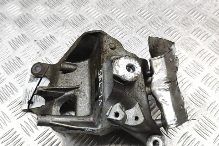 Suport motor dreapta AUDI Q7 4M 2019 OEM: 4M0199308BM 30028661