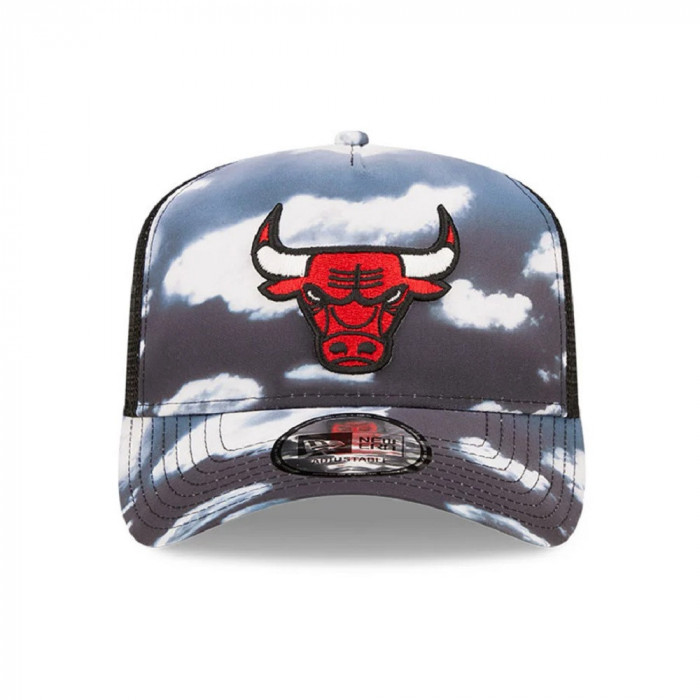 Sapca New Era trucker chicago bulls cloud all over print-Cod 7878454981