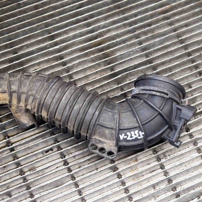 Furtun VW TRANSPORTER V T5 Furgon 2015 OEM: 7E0129615D7E0129615E