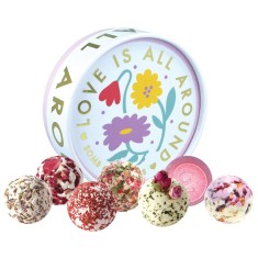 Set de baie Love is all Around Creamer Gift, Bomb Cosmetics foto