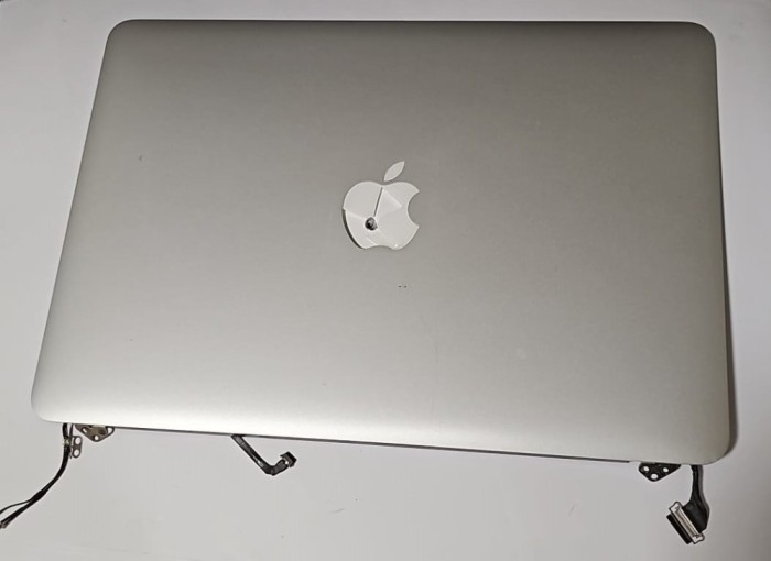 Capac Display Apple MacBook A1502 Late 2013 cu balamale si cabluri