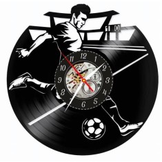 Ceas de perete din disc vinil, Tematică Fotbal, Design Sportiv cu Siluete Jucători și Minge, Negru, 30 cm
