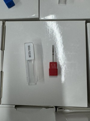Bit de diamant pentru cuticulă, con rotunjit, br&amp;acirc;u roșu 850/023R foto