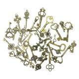Cumpara ieftin Set 40 chei decorative, dimensiuni diferite, aliaj de zin, auriu