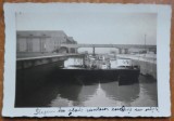 Slepul SRD 44 Braila pe Dunare si la Portile de Fier la ecluza, 3 fotografii