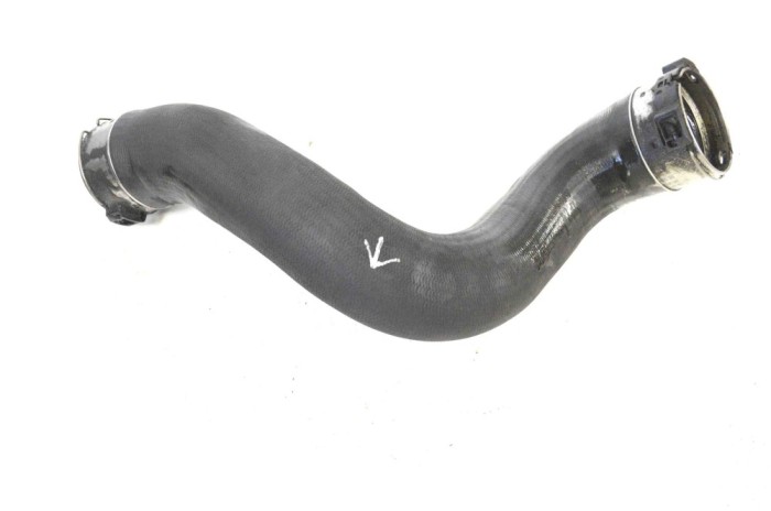 Furtun intercooler st&acirc;nga MERCEDES-BENZ C T-Model S204 2010 OEM: A2045282582