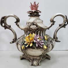 Vas decorativ cu doua anse, Capodimonte, Secol 20