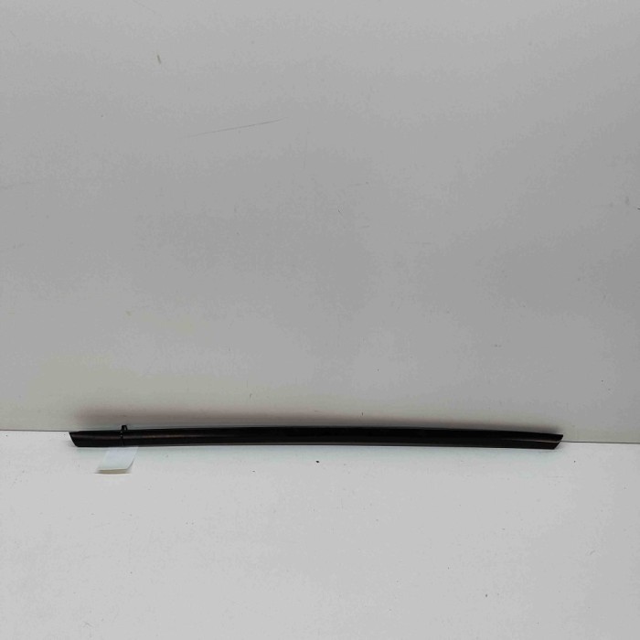 Chedar geam ușă dreapta spate TESLA MODEL Y 2022 OEM: 1495721-00-D