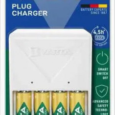 Incarcator Varta Plug Charger Include Acumulatori 4 x AA R6 2100mAh 57657