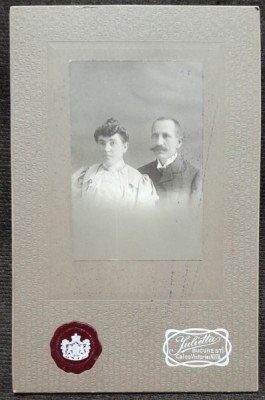 Fotografie pe carton, sot si sotie, inceput de secol XX foto