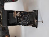 Aparat foto cu burduf marca KODAK BROWNIES PLIANTS.