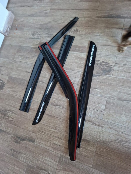 Paravanturi geam vw t5 set 4 buc usi fata si spate
