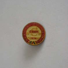 M3 I 32 - Insigna - tematica comert comunism - congres cooperative consum 1976