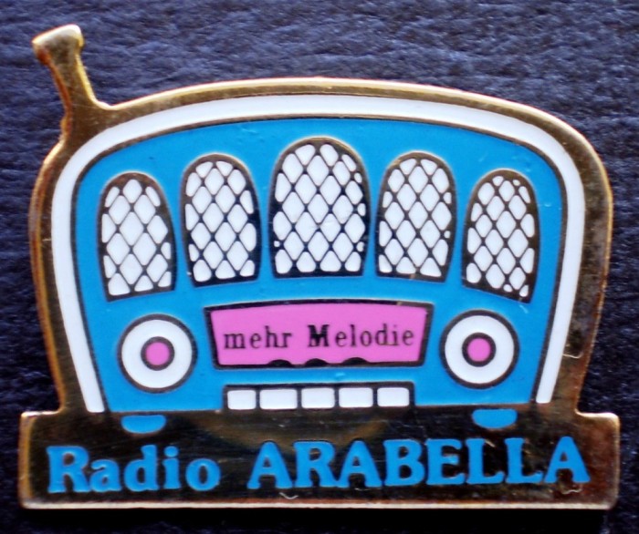 I.829 INSIGNA PIN RADIO ARABELLA