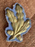 C7 - petlite militare - single 9 - laur mare - auriu - bleu aviatei - piesa colectie