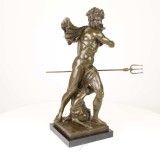 Neptun-statueta din bronz cu un soclu din marmura UP-51