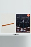 Pachet promo Orange Fantasy (Hoțul și pix) - Megan Whalen Turner