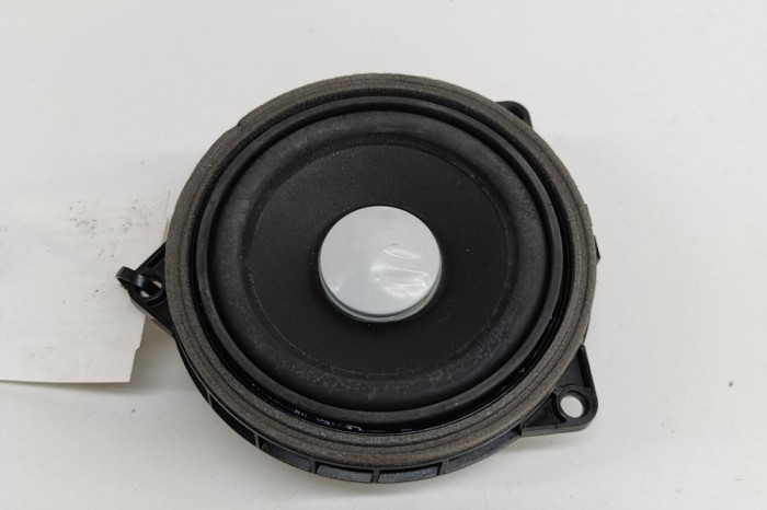 Difuzor ușă dreapta spate BMW 4 Coupe F32, F82 2014 OEM: 9289965 29483296