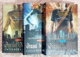 Instrumente mortale - Cassandra Clare volumele 1 ; 2 ; 3