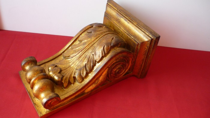 CONSOLA VECHE AURITA