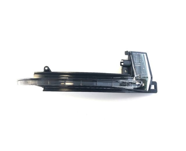 Lampa semnalizare oglinda Audi A3 (8P) 04.2010, A4/S4 (B8), 09, A5/S5 (B8), 09, A6 (C6), , A8 (D3), 09.2010, Q3 (8U), BestAuto Vest partea Dreapta