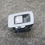 Buton geam ușă st&acirc;nga spate BMW X1 F48 2016 OEM: 9208107 3111414