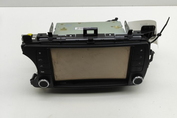 Unitate radio CD navigație TOYOTA YARIS _P13_ 2014 OEM: Hatchback | 30335677