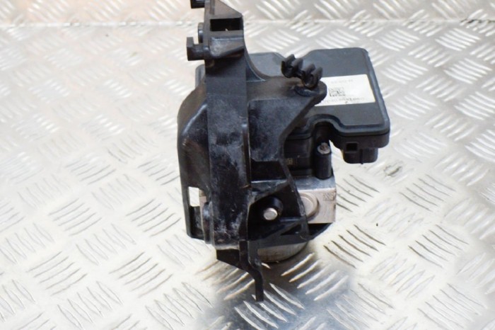 Pompa ABS TESLA MODEL 3 2019 OEM: 1044745-00-B,1103541-00-A 11496175