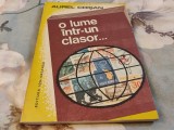 O lume &icirc;ntr-un clasor