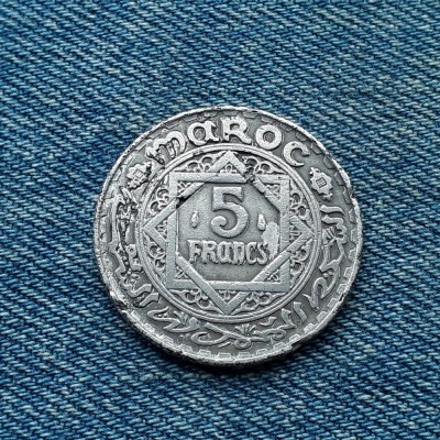2h - 5 Francs 1951 Maroc / an unic de batere foto
