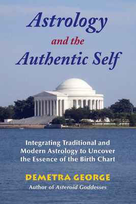 Astrology and the Authentic Self: Integrating Traditional and Modern Astrology to Uncover the Essence of the Birth Chart foto